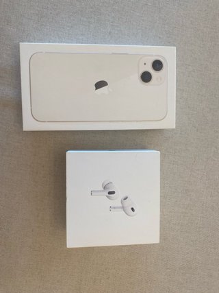 iPhone 13 128GB Blanco + AirPods (2gen)