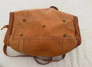 Maleta de viaje de cuero marrón