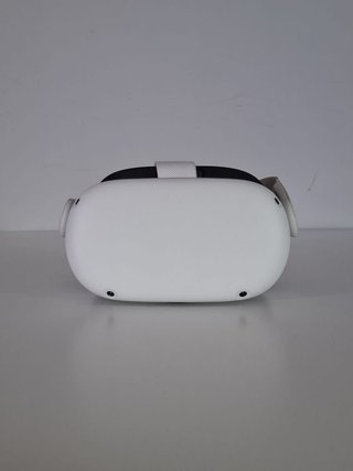 Meta Quest 2 VR Headset e Controller