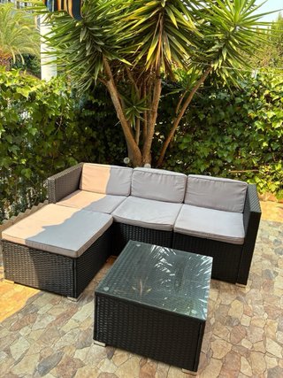 Conjunto terraza mesa y sillones en Gran Alacant