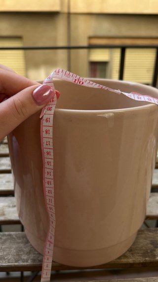 Maceta rosa de cerámica