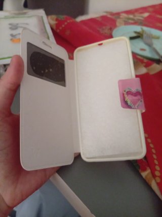 Funda móvil rosa con corazón