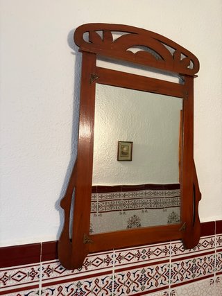 RECIBIDOR CLÁSICO DE MADERA CON ESPEJO A JUEGO