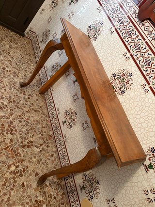 RECIBIDOR CLÁSICO DE MADERA CON ESPEJO A JUEGO