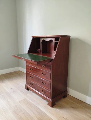 Mueble Secreter Madera. Ver descripción y fotos