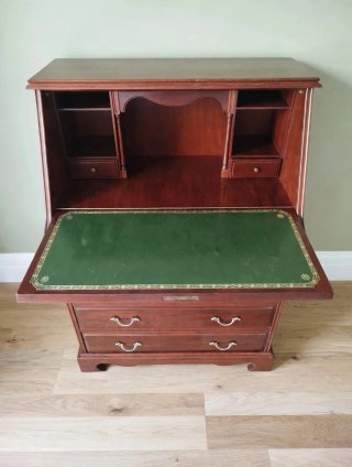 Mueble Secreter Madera. Ver descripción y fotos