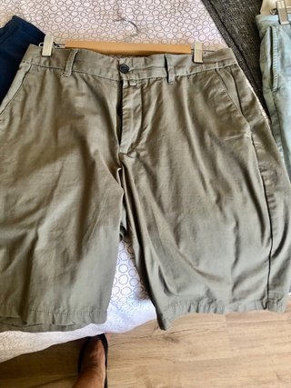Bermudas caballero beige y azul