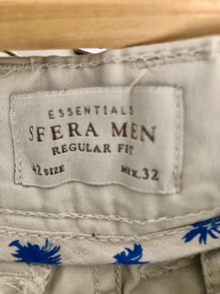 Bermudas caballero beige y azul