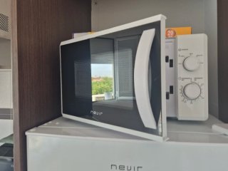 Microondas Nevir Blanco