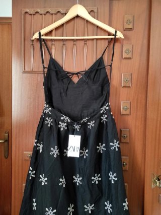 Vestido largo negro bordado ZARA algodón verano