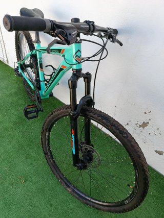 Megamo DX3 Talla M Casi Nueva