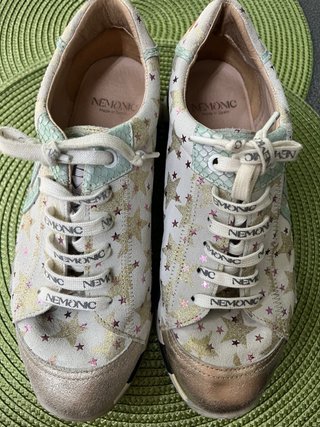 Zapatillas Nemonic Estrellas Doradas Talla 38