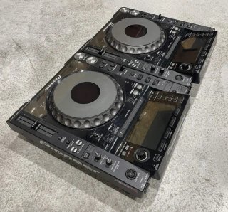2x Pioneer CDJ-2000 Nexus