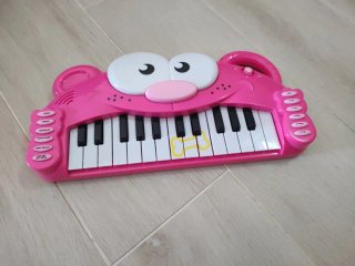 Teclado infantil PlayKeys rosa