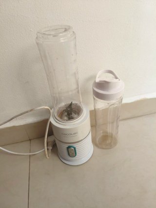 Batidora Cecotec con 2 vasos