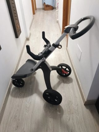 Carrito de bebé color beige