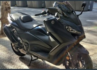 Yamaha TMAX 560