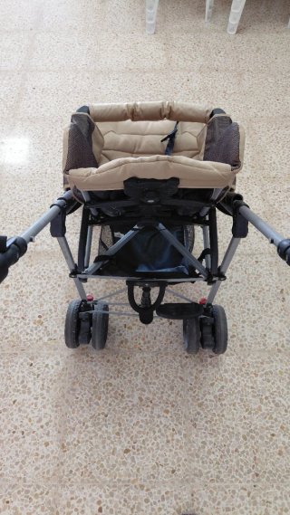 Silla de paseo infantil color beige