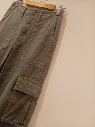Pantalón cargo chica color gris talla 32