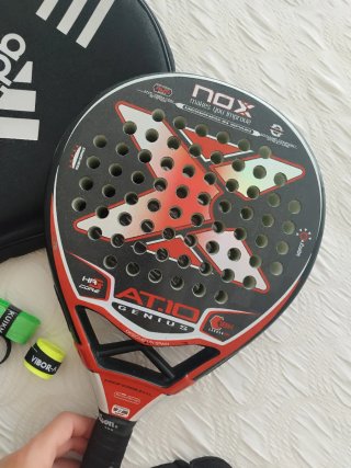 Pala de pádel NOX AT10 Genius 18k