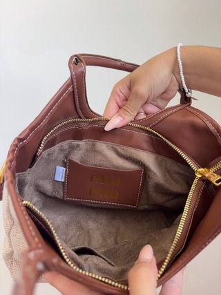 Borsa Miu Miu Beige e Marrone