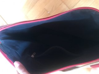 Bolso de piel rojo