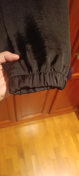Pantalón satén negro cintura elástica