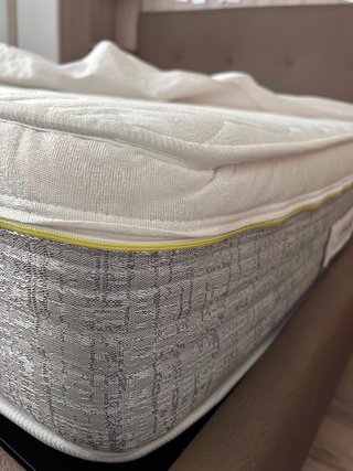Letto matrimoniale beige/marrone