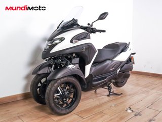 YAMAHA TRICITY 300