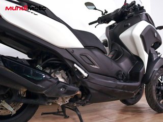 YAMAHA TRICITY 300