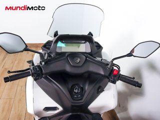 YAMAHA TRICITY 300