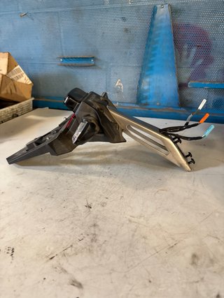 Portamatrículas Honda hornet 750 2023
