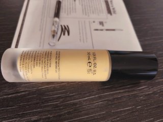 Lote de maquillaje con base Korres Wild Rose