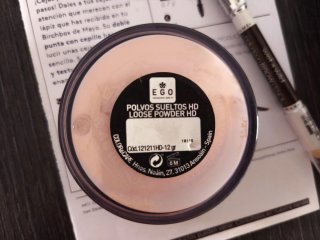 Lote de maquillaje con base Korres Wild Rose