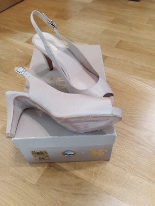 Zapatos de tacón beige N° 37
