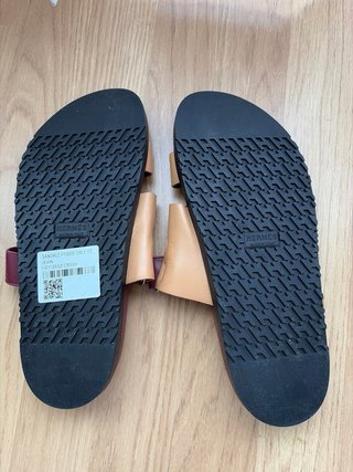 Sandalias Hermes Beige y Rojo