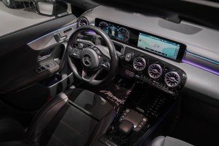 Mercedes-Benz Clase CLA 200D AMG TECHO  2020