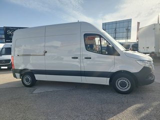 Mercedes-Benz Sprinter 311 media 2022