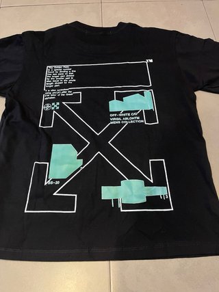 Camiseta Off-White Negra y Verde Talla S
