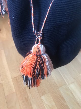 Bolso boho étnico negro y naranja
