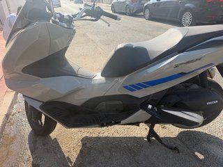Honda PCX 125 2024 Negro Precio negociable