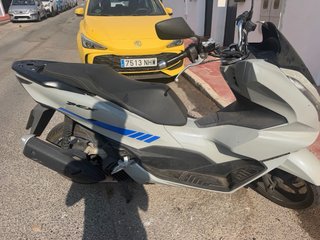 Honda PCX 125 2024 Negro Precio negociable