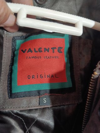 Chaqueta de cuero marrón