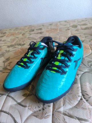 Botas de fútbol Tenth multitaco T38