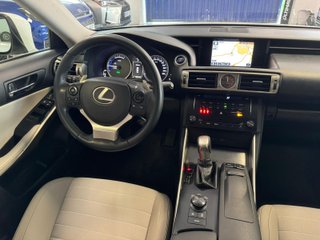 Lexus IS 300h Hybrid Drive Tecno