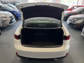 Lexus IS 300h Hybrid Drive Tecno
