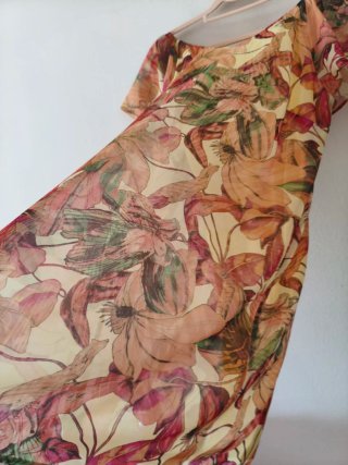 Vestido transparente floral