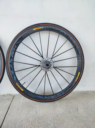 Mavic Cosmic Ultimate Carbone Ruedas