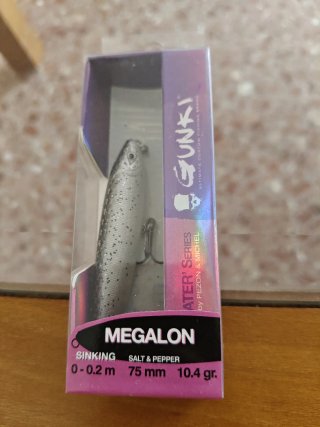Señuelo Gunki Megalon Salt & Pepper