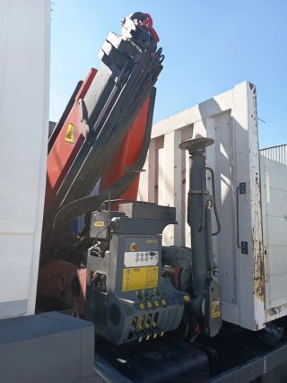CAMION GRUA